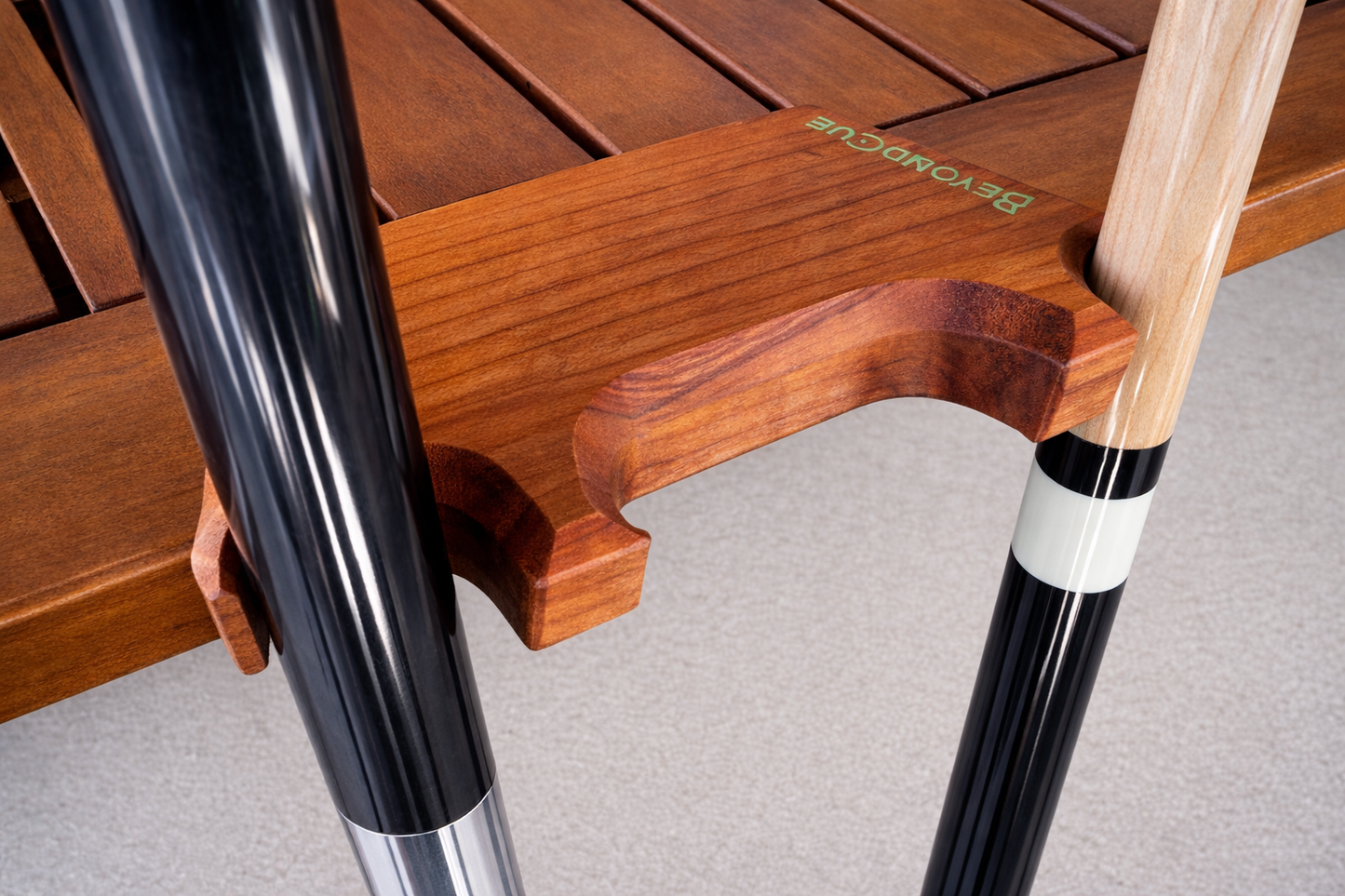 Gemini Two Cue Holder